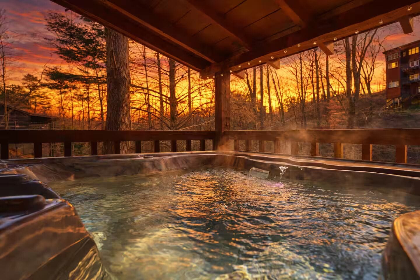 Bañera de hidromasaje exterior