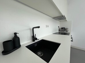 Fridge, oven, stovetop, dishwasher - Casa Calmavista - Premium Apartment Uno (Paços de Gaiolo)
