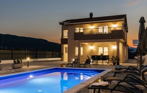 Pool - Gorgeous home in Hrscevani (Hrscevani)