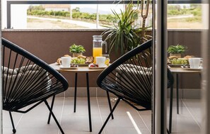 Dining - Gorgeous home in Hrscevani (Hrscevani)