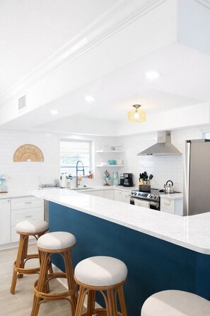 Nicht klassifiziertes Bild, 2 von 20, Schaltfläche