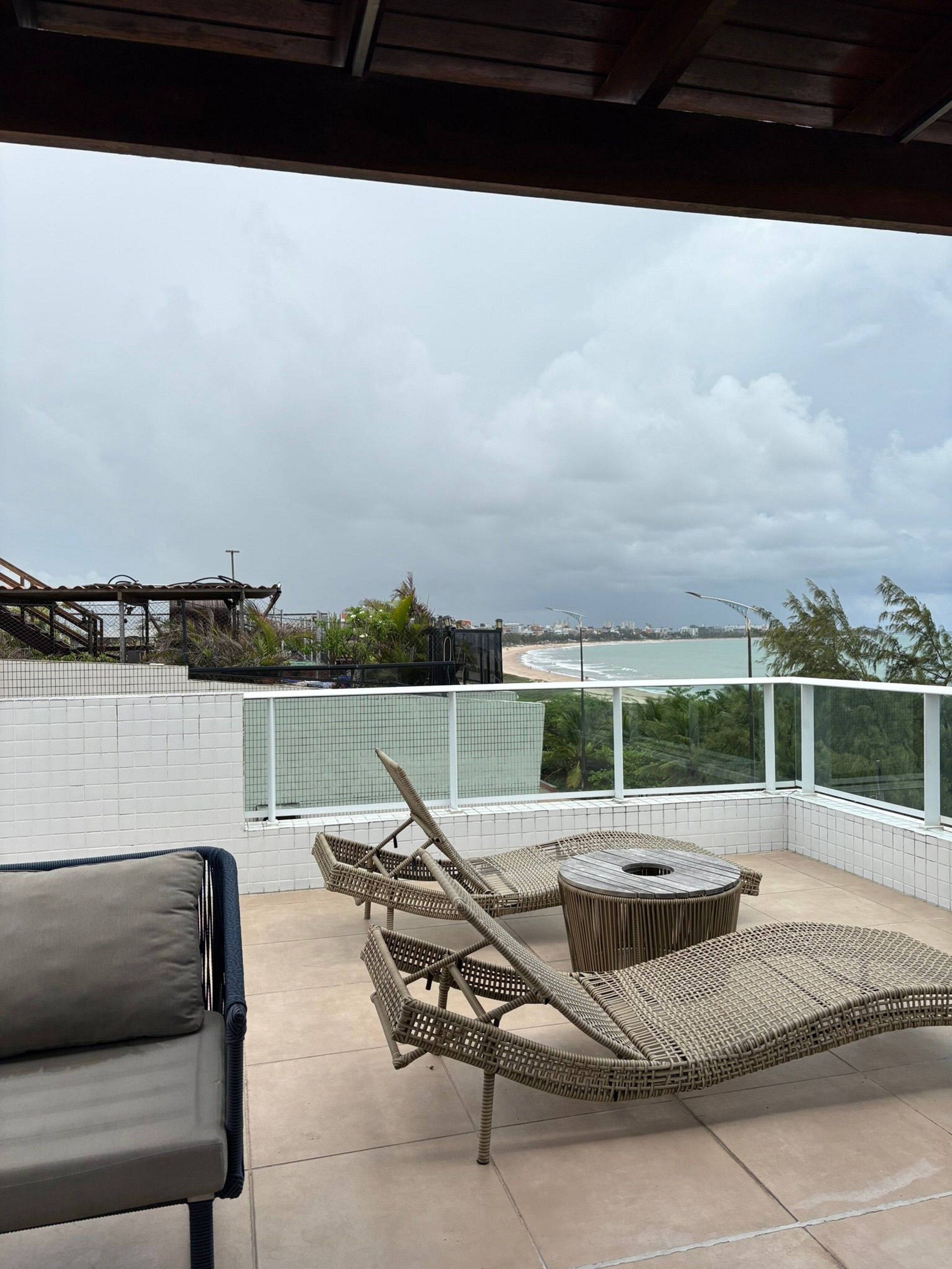 Basic Apartment | Terrace/patio