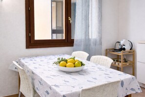 Dining - PALAU PORTO , BEACH & PARKING (Palau)