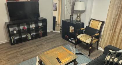 3BR 2FullBath Easy access JFK/LGA 5min to subway 1000mbsWifi parking