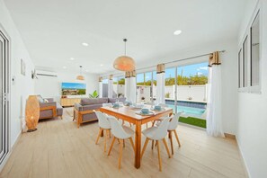 Dining - LUX Villa • Private Pool • Patio Lounge by Bocobay (Noord)