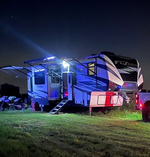 Uklassifisert bilde, 4 av 13, knapp