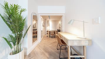 Superior Apartment, Non Smoking | Interior