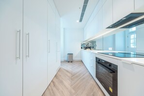 Full-sized fridge, oven, stovetop, dishwasher - Stay At Ivanhoe Apartments Manly Beach  (Manly)