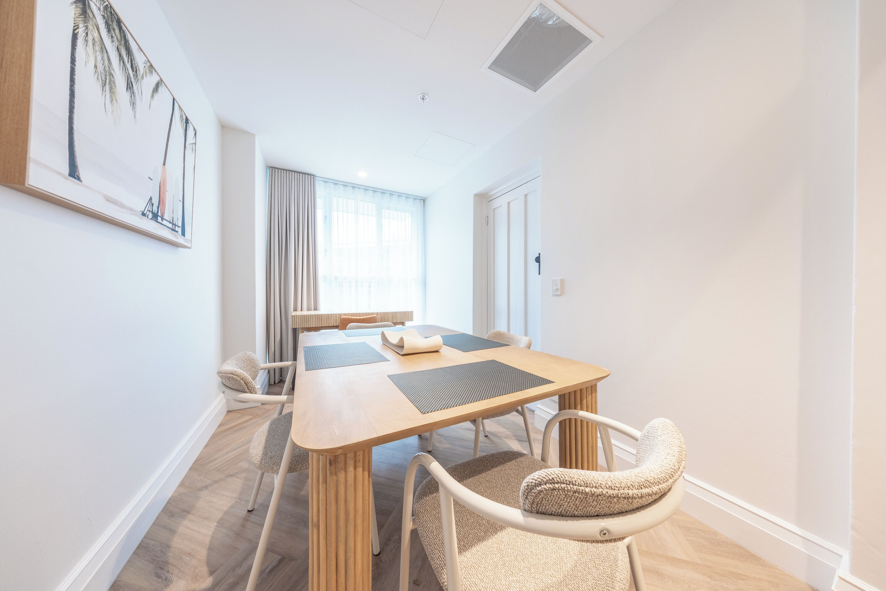 Superior Apartment, Non Smoking | Dining
