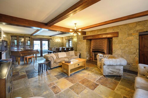 Exceptional Laurel House by STAE-Homes