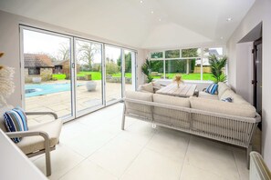 Televisor i oficines 