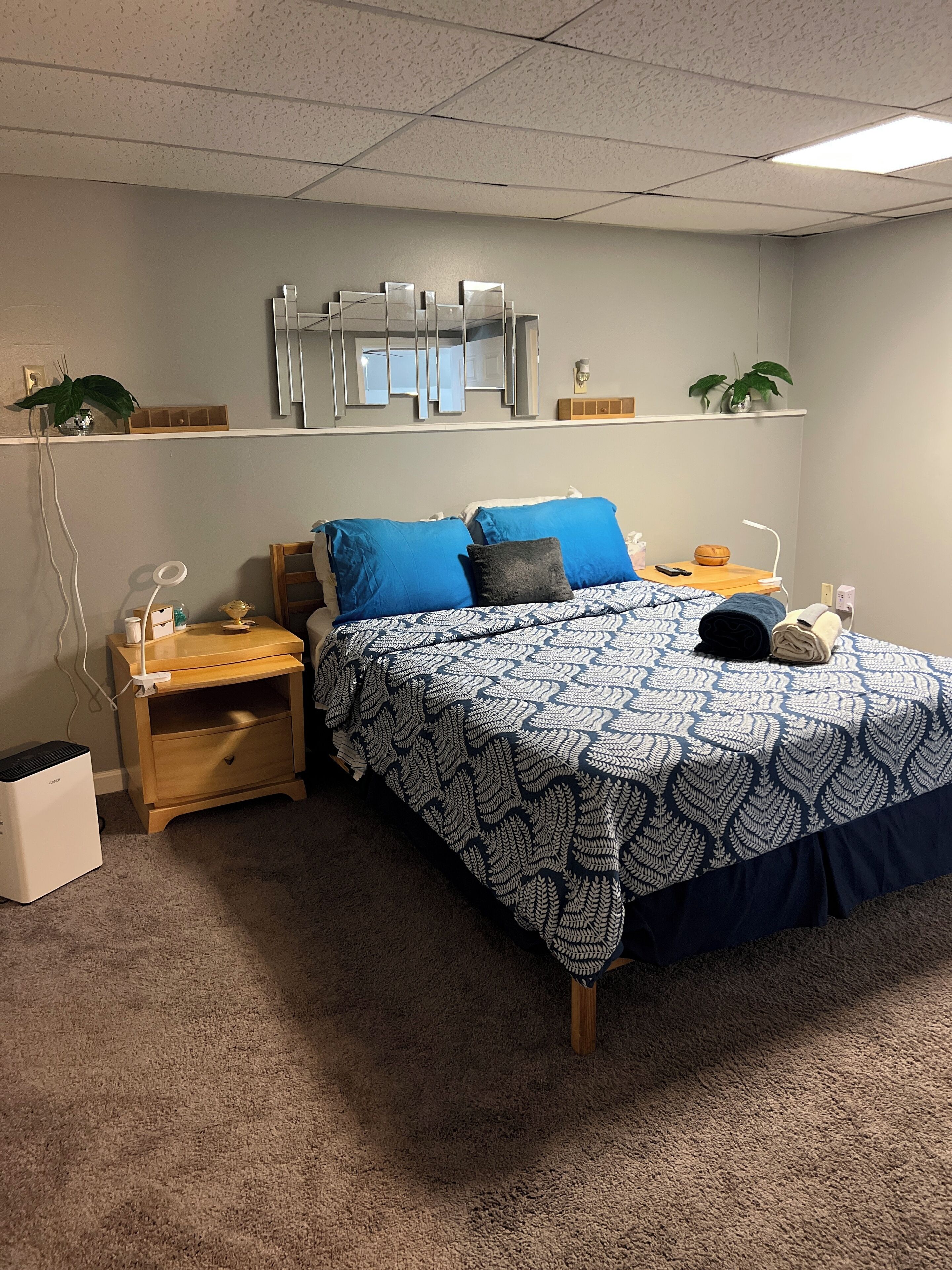 1 غرفة نوم ومكواة/لوح كي وواي فاي وملاءات أسرّة