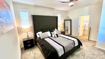 3 chambres, fer et planche à repasser, Wi-Fi, draps fournis