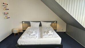 Unclassified image, 5 of 14, button - Vacation apartment Waldweg, 2 adults + 1 child, 75m², balcony, attic (Bad Saarow)