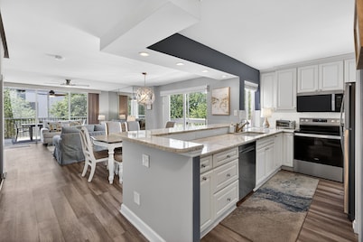 Jupiter Beach Resort Sleeps 6 Heated Pool