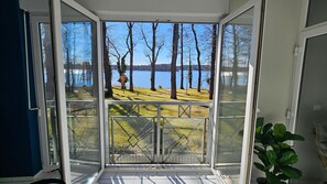 Interior - Vacation apartment by the lake, sleeps 2, 65 m², conservatory, direct lake view (Bad Saarow)