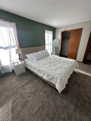 3 camere, ferro/asse da stiro, accesso a Internet, lenzuola