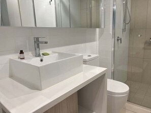 صورة غير مصنفة، 2 من 11، زرّ