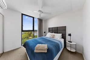 2 bedrooms, iron/ironing board, travel cot, WiFi - Hamilton Portside Luxe – Level 5 (Brisbane)