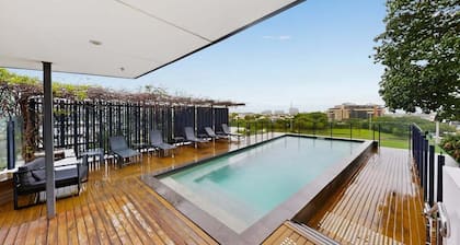 Hamilton Portside Luxe – Level 5