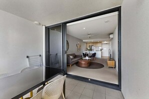 TV - Hamilton Portside Luxe – Level 5 (Brisbane)