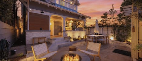 House (4 Bedrooms) | Front of property