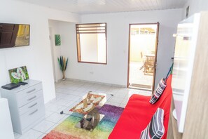 Basic Apartment | Living area