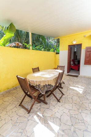 Basic Apartment | Outdoor dining - Appartement Standard a Cayenne Baduel (Cayenne)