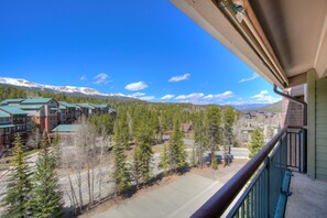 Property grounds - Ski-In Penthouse in Breckenridge w/ Pool Access! (Breckenridge)
