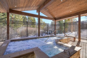 Spa - Ski-In Penthouse in Breckenridge w/ Pool Access! (Breckenridge)