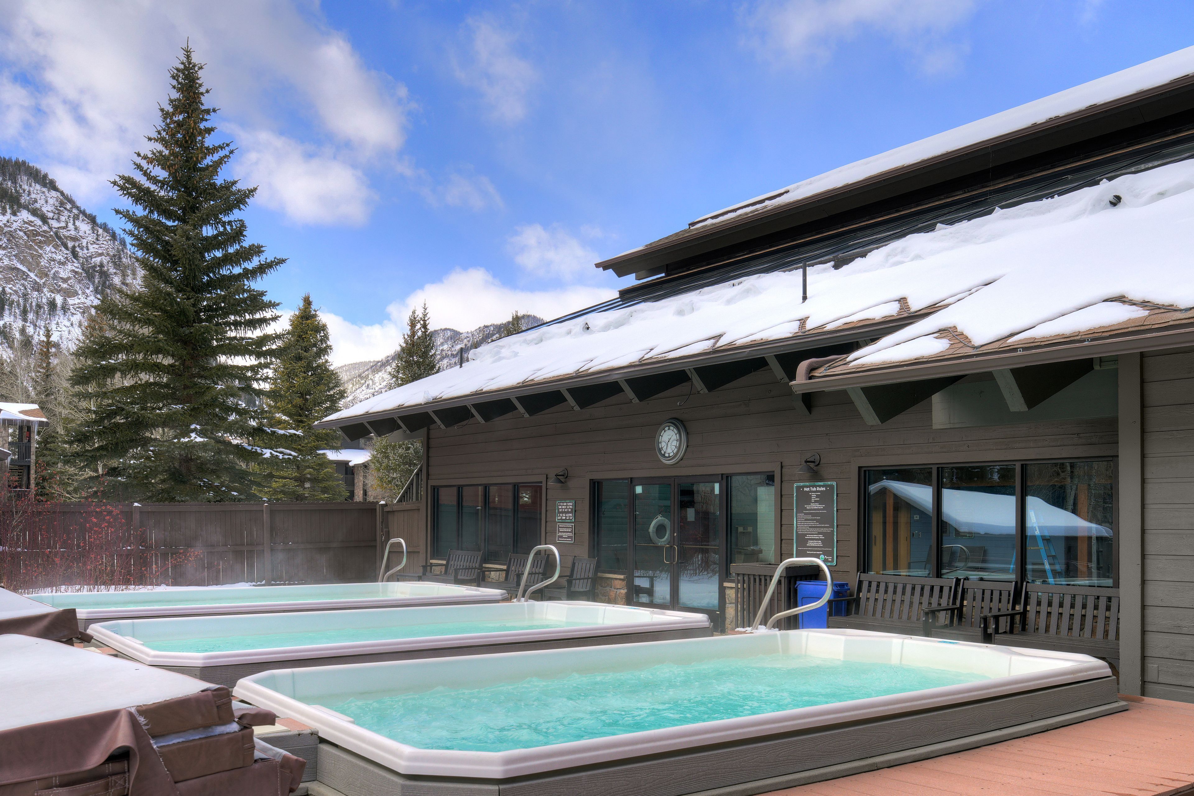 Bain à remous extérieur