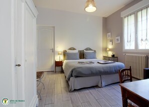 2 bedrooms, iron/ironing board, travel cot, Internet - Domaine Verte Vallée - LIGNAN DE BORDEAUX (LIGNAN DE BORDEAUX)