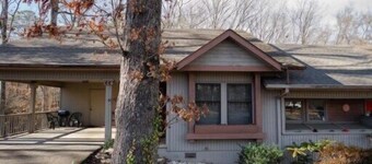 Treehouse Vibes near Lake Coronado
