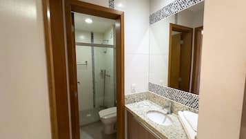 Apartment, Courtyard View | Bathroom