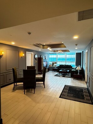 星評価なしの画像、3 / 12、ボタン