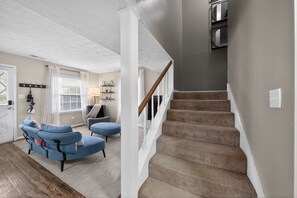 Interior - Charming Auburn Retreat • 10 Min to AU & Downtown (Auburn)