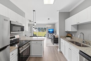 Fridge, microwave, oven, stovetop - Relax at Myrtlewood Golf Villas | Magnolia North 4879-103 (Myrtle Beach)