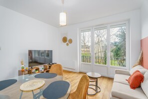 Fernseher