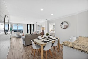 Dining - 3 bedroom OCEANFRONT condo, End Unit, Elevator, Renovated, Pool - Summer House, Wild Dunes Resort! (Isle Of Palms)