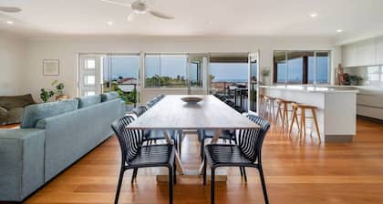 Modern beach house w/ panoramic ocean views. Family-friendly.