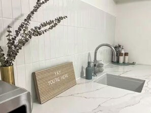 Ympäristöystävälliset hygieniatuotteet, hiustenkuivaaja, pyyhkeet