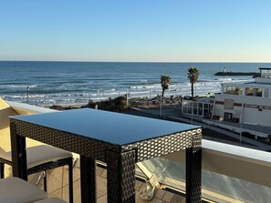 Unclassified image, 2 of 8, button - AMBRE - Luxe - Studio Héliopolis D 4 with parking - 2 people (AGDE)