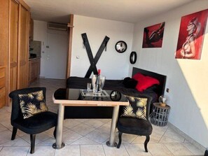 Interior - AMBRE - Luxe - Studio Héliopolis D 4 with parking - 2 people (AGDE)