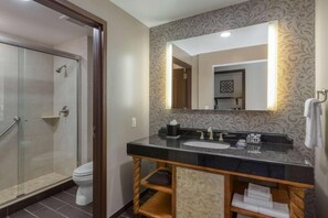 Shower, jetted bath, hair dryer, towels - 2 bedroom Deluxe condo the middle of it all 
Disney, Universal, Epcot, and more (Lake Buena Vista)