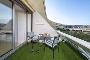 Unclassified image, 5 of 6, button - PRELUDE - Studio Héliopolis D 43 - Luxury - 2 people (AGDE)