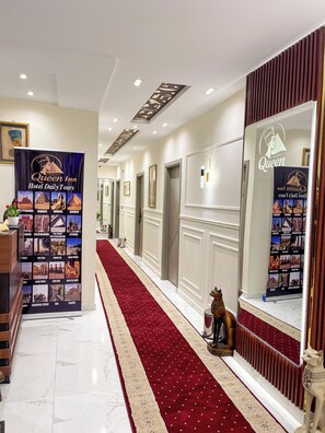 Interior - Queen Inn Pyramids View (Giza)