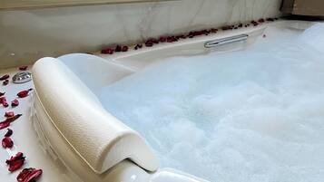 Dobbeltrom – superior, fjellutsikt | Overnattingsstedets uteområder