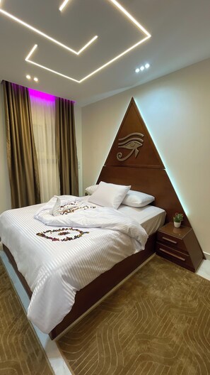 Classic Double Room | Minibar, free WiFi - Queen Inn Pyramids View (Giza)