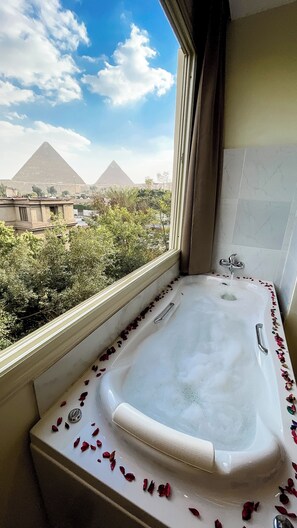 Superior Double Room, Mountain View - Queen Inn Pyramids View (Giza)