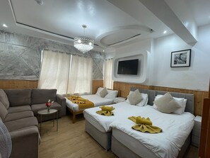 Unclassified image, 2 of 6, button - Deluxe Room with attached bathroom in Blackpool-Families and couples only (Blackpool)